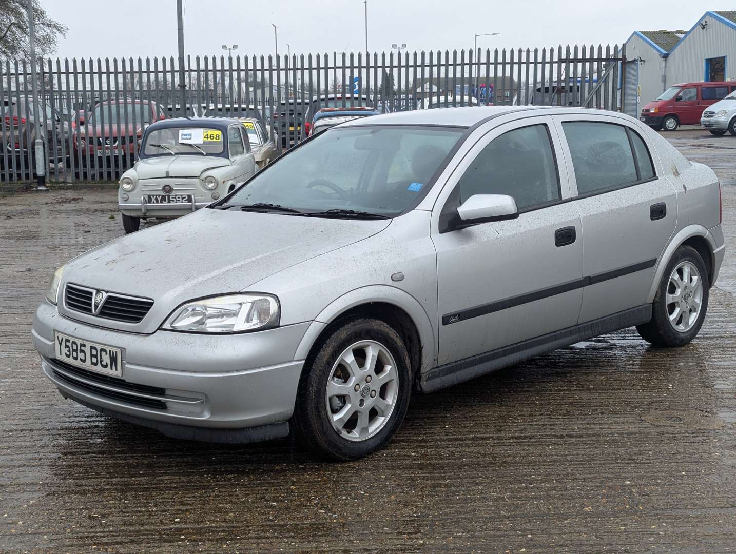 <p>2001 VAUXHALL ASTRA CLUB 16V</p>