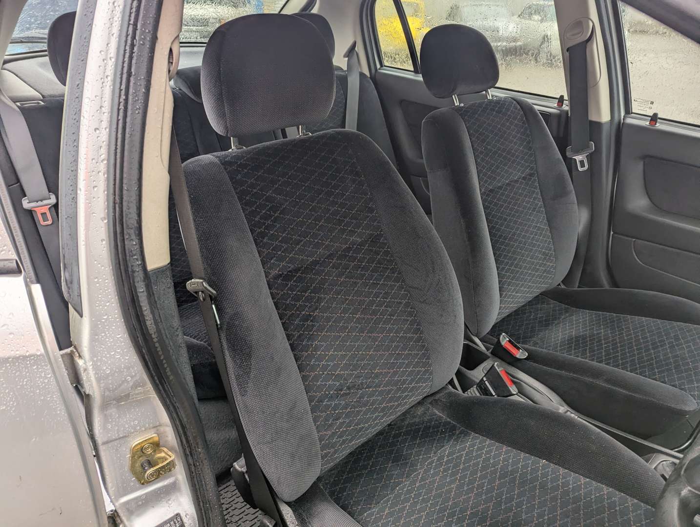 <p>2001 VAUXHALL ASTRA CLUB 16V</p>