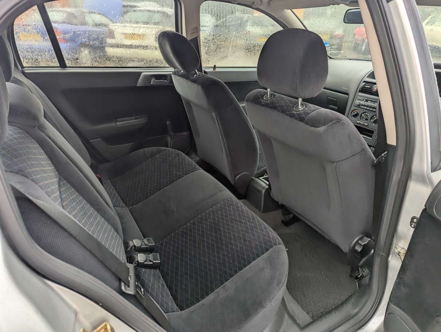 <p>2001 VAUXHALL ASTRA CLUB 16V</p>