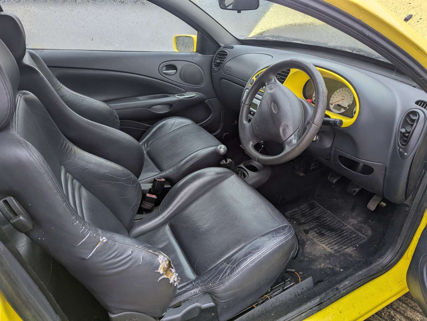 <p>2000 FORD PUMA MILLENNIUM</p>