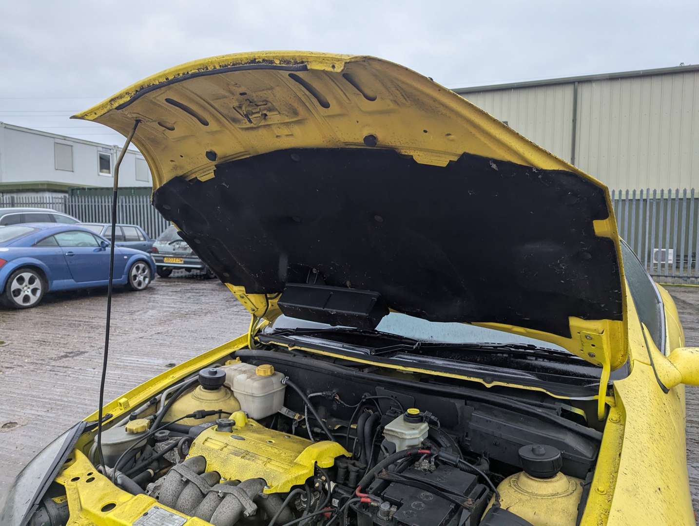 <p>2000 FORD PUMA MILLENNIUM</p>