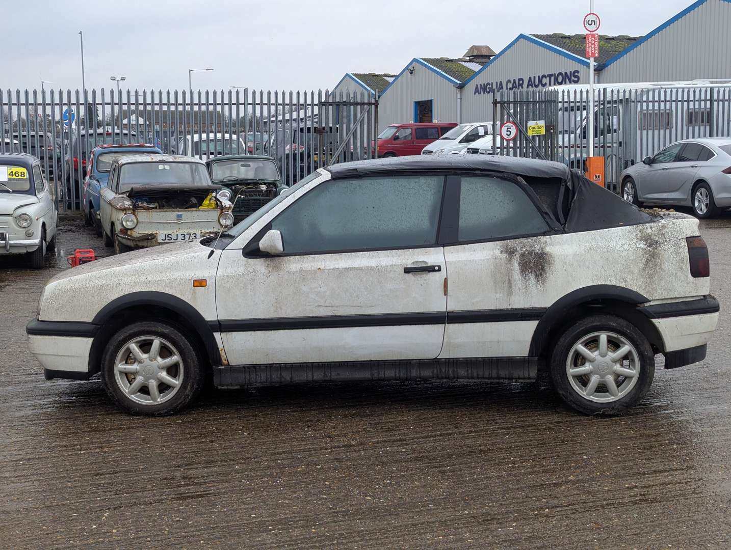 <p>1994 VW GOLF AVANTGARDE CABRIO</p>