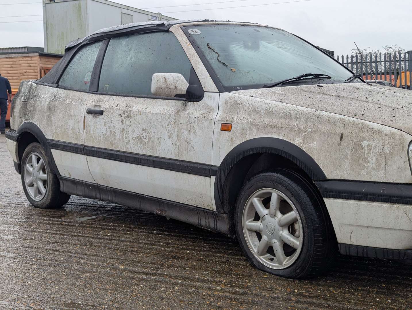 <p>1994 VW GOLF AVANTGARDE CABRIO</p>