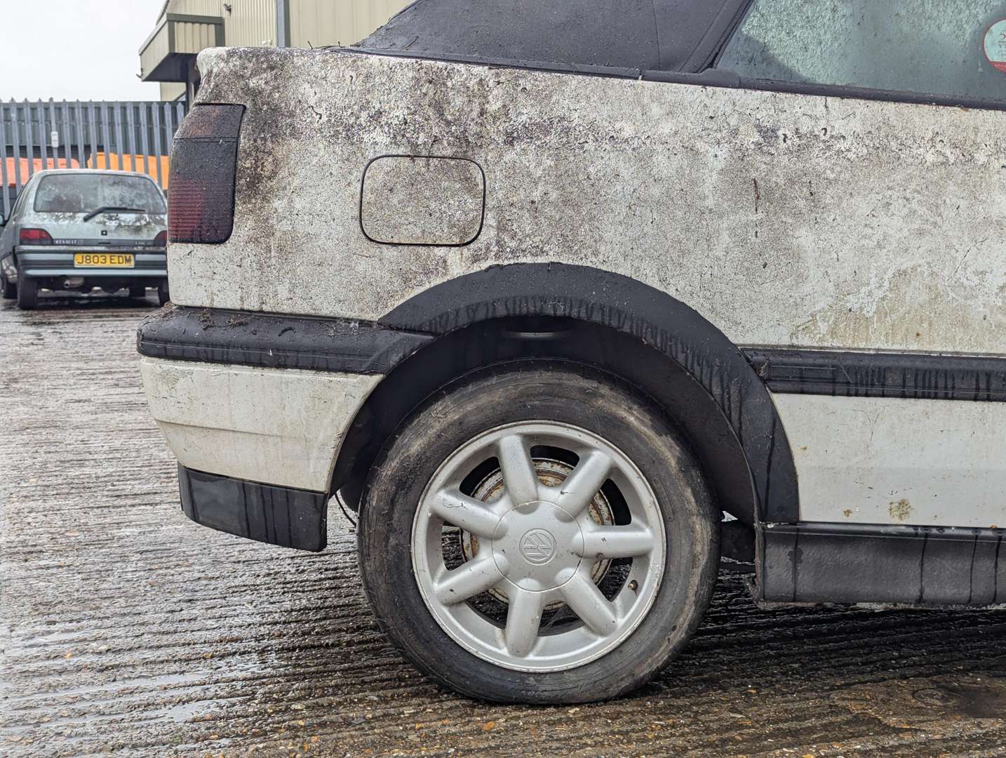 <p>1994 VW GOLF AVANTGARDE CABRIO</p>