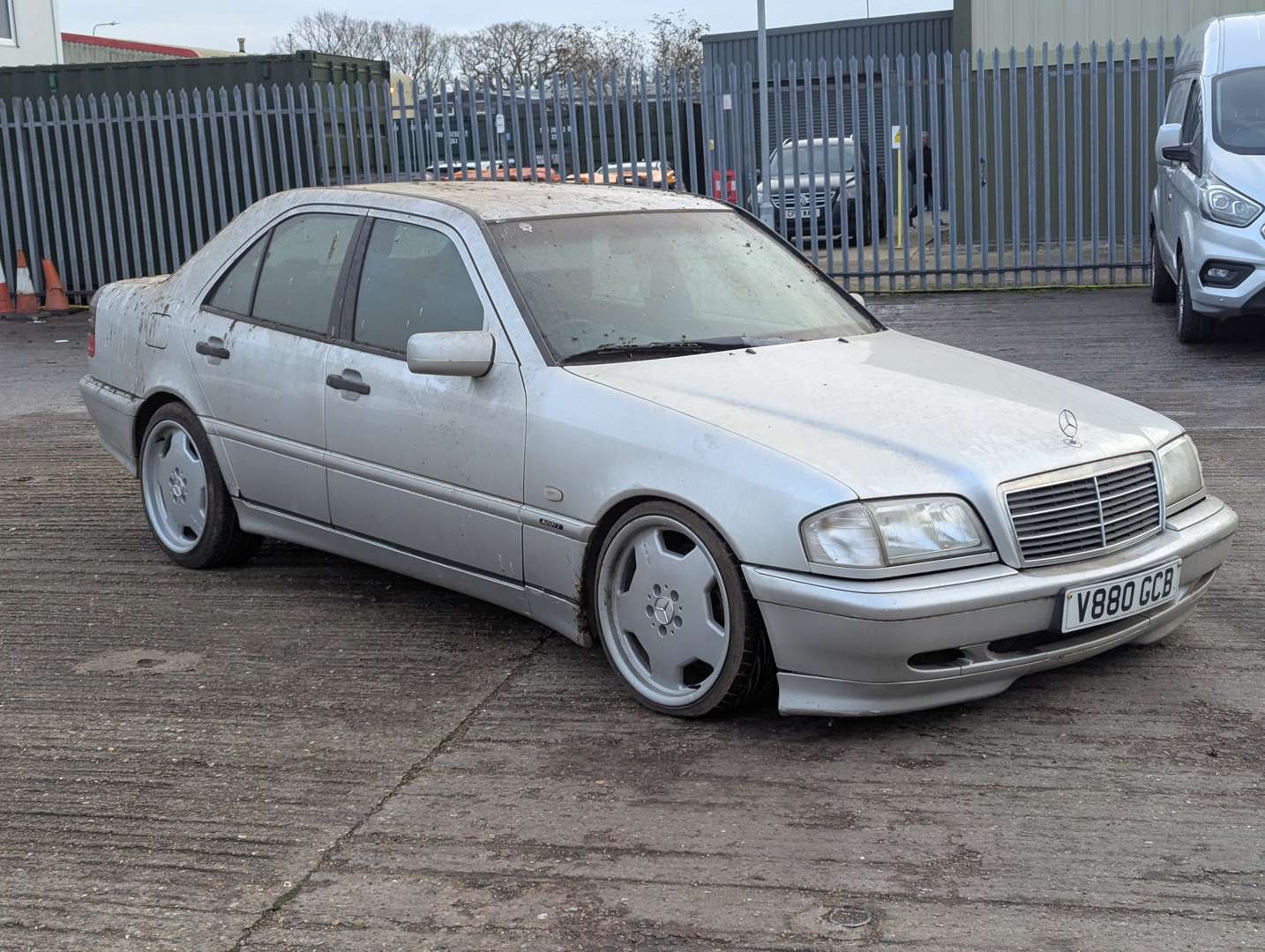 <p>1999 MERCEDES C200 SPORT AUTO</p>