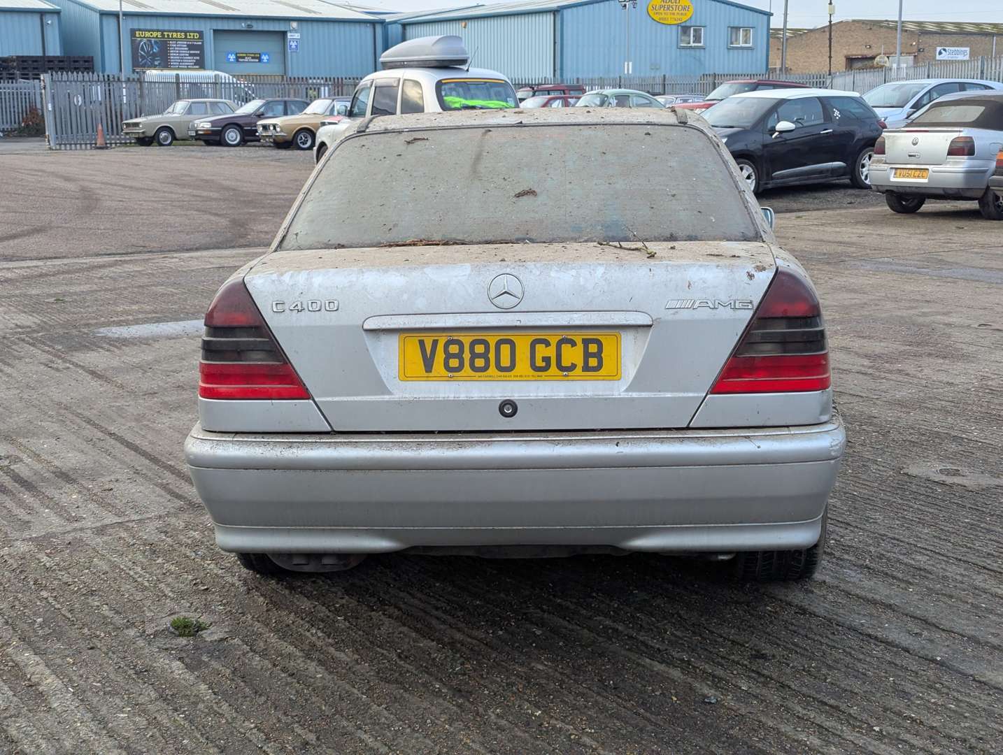 <p>1999 MERCEDES C200 SPORT AUTO</p>