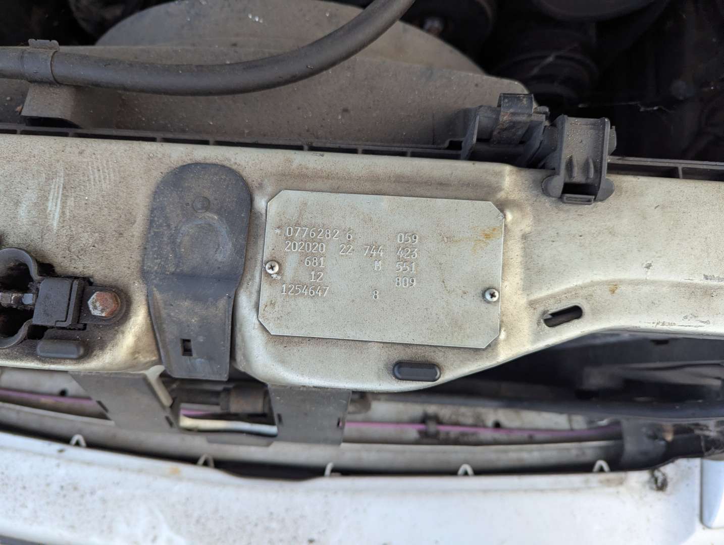 <p>1999 MERCEDES C200 SPORT AUTO</p>