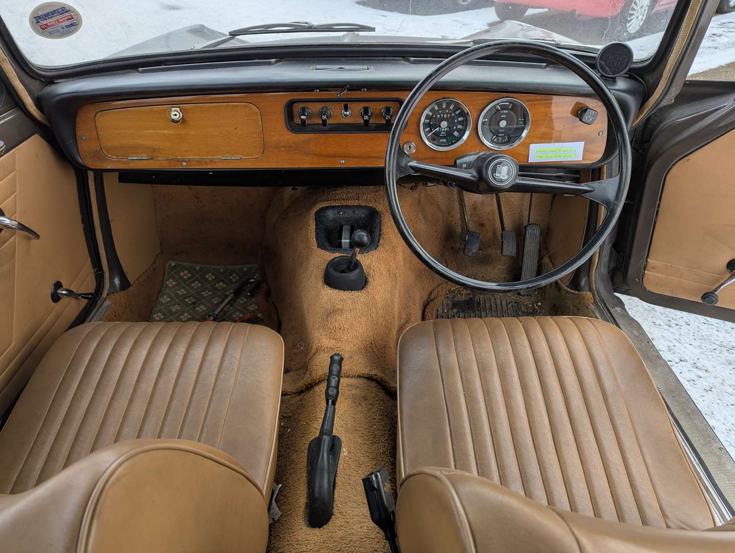 <p>1970 TRIUMPH HERALD 13/60 SALOON</p>