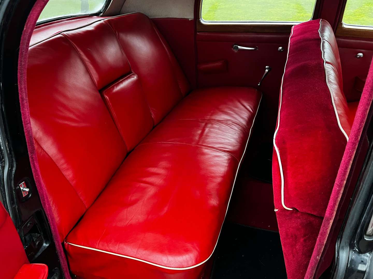 <p>1950 ROVER P4 75 CYCLOPS</p>