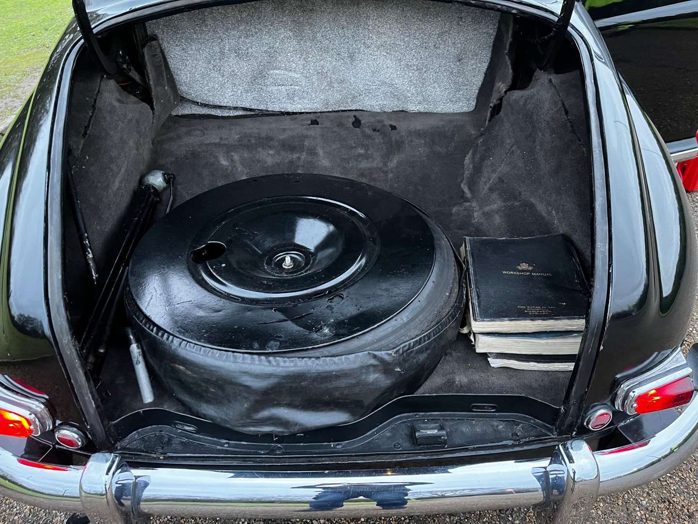 <p>1950 ROVER P4 75 CYCLOPS</p>