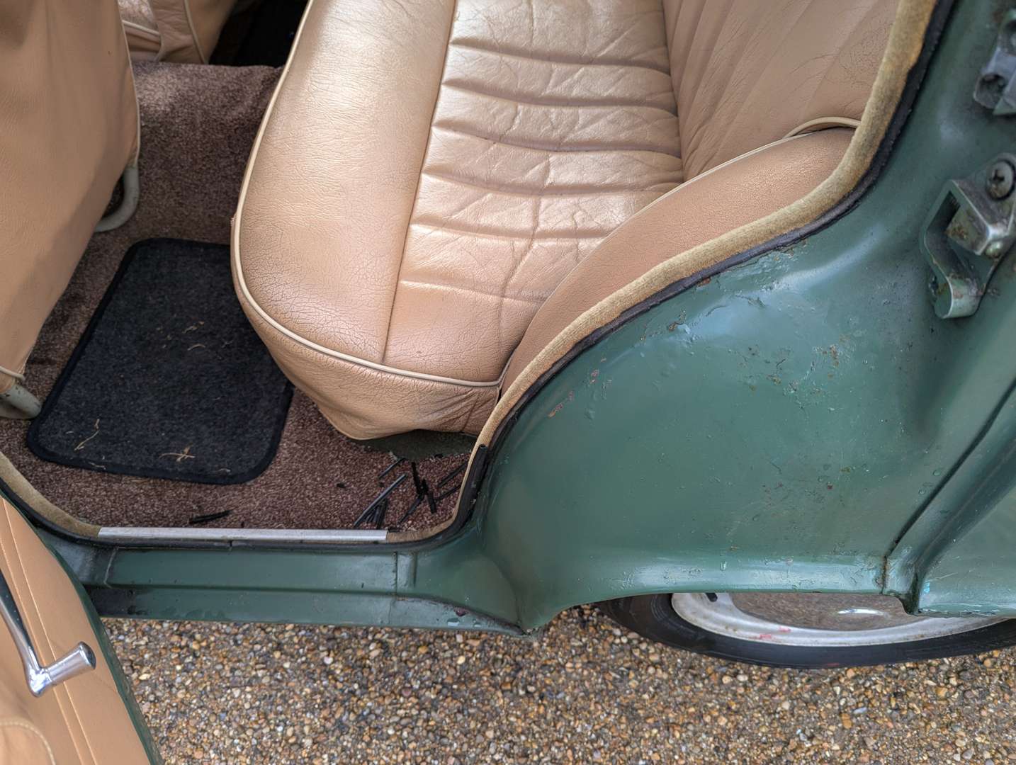 <p>1956 FORD PREFECT SALOON</p>