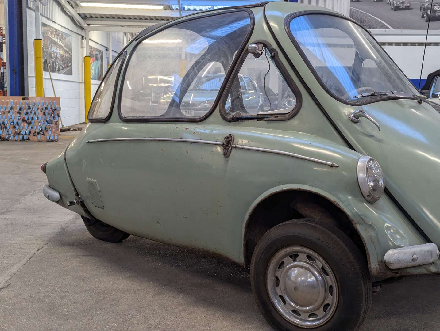 <p>1958 HEINKEL TROJAN</p>