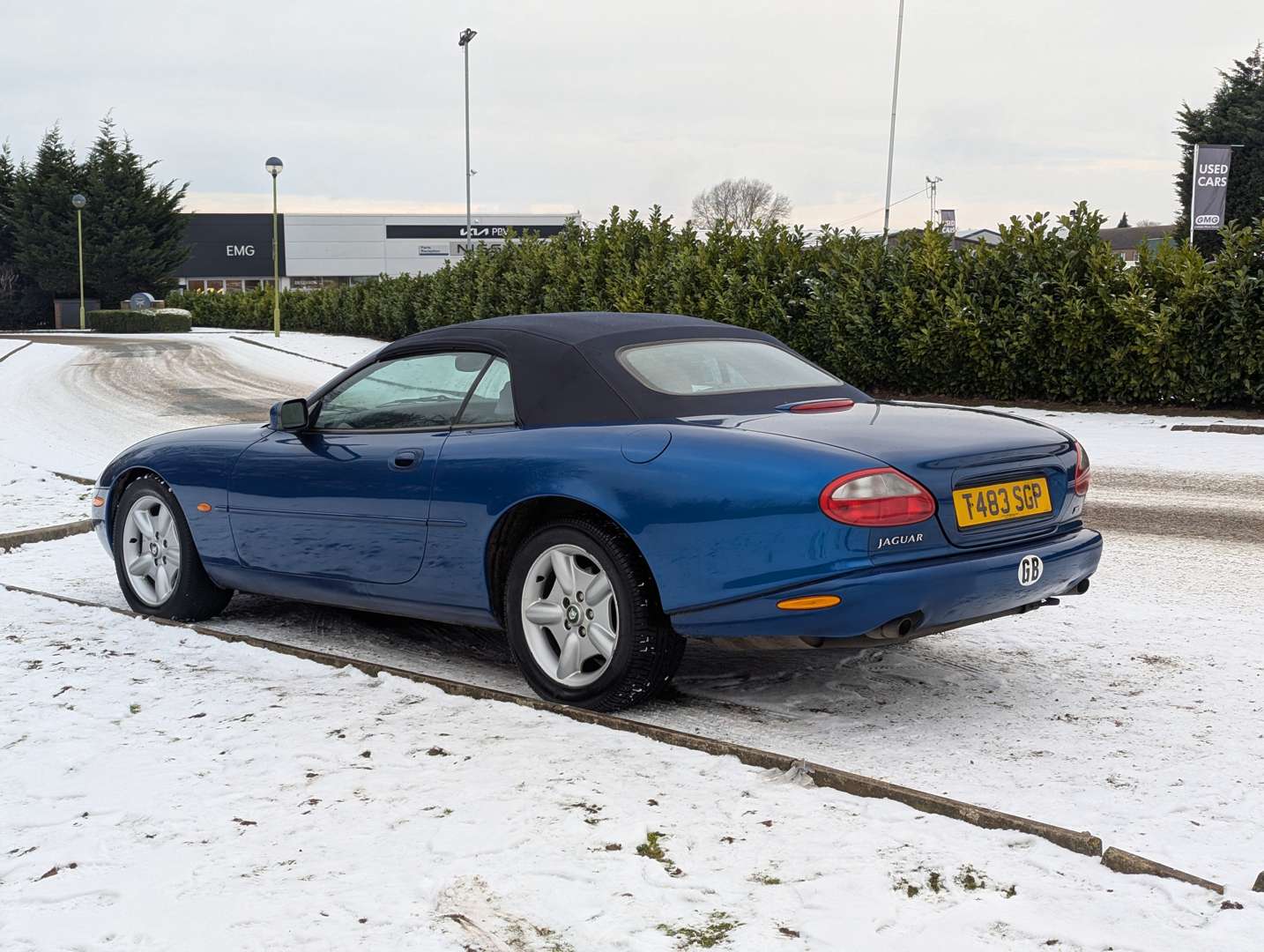 <p>1999 JAGUAR XK8 4.0 CONVERTIBLE AUTO</p>