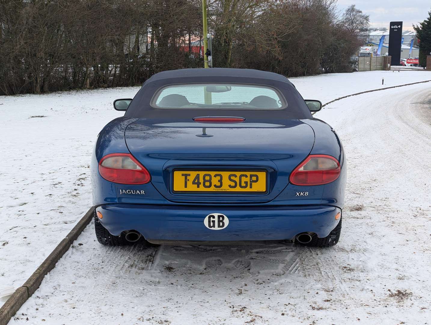 <p>1999 JAGUAR XK8 4.0 CONVERTIBLE AUTO</p>