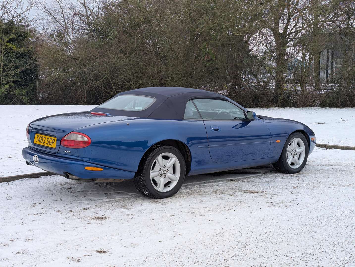 <p>1999 JAGUAR XK8 4.0 CONVERTIBLE AUTO</p>