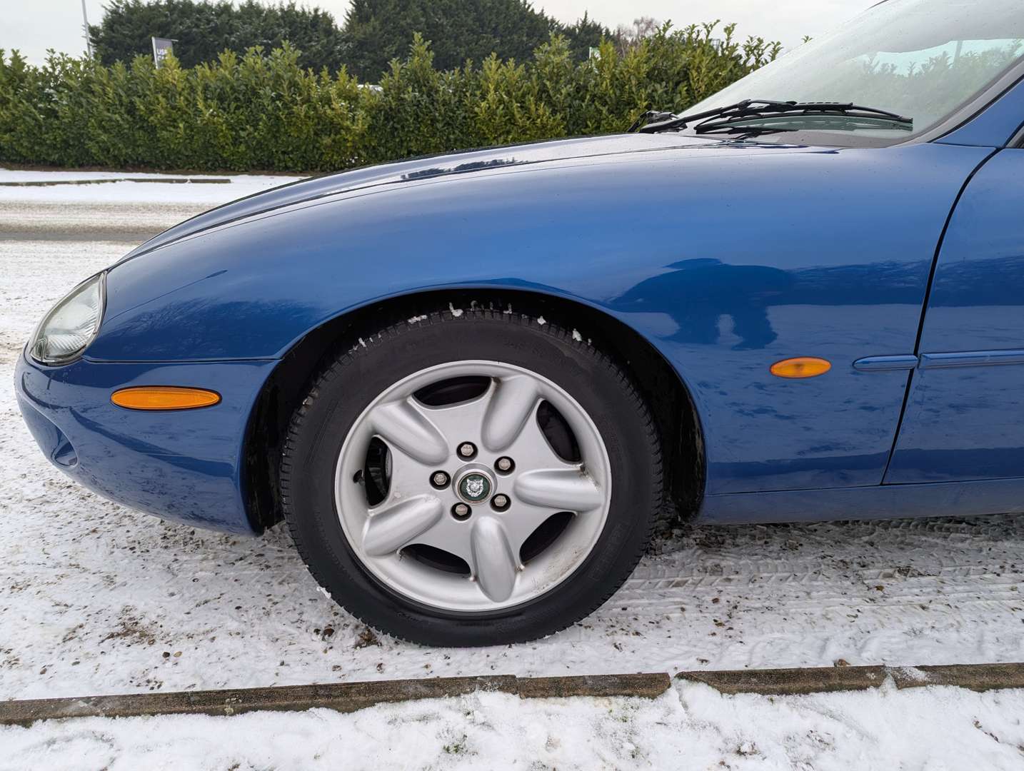 <p>1999 JAGUAR XK8 4.0 CONVERTIBLE AUTO</p>