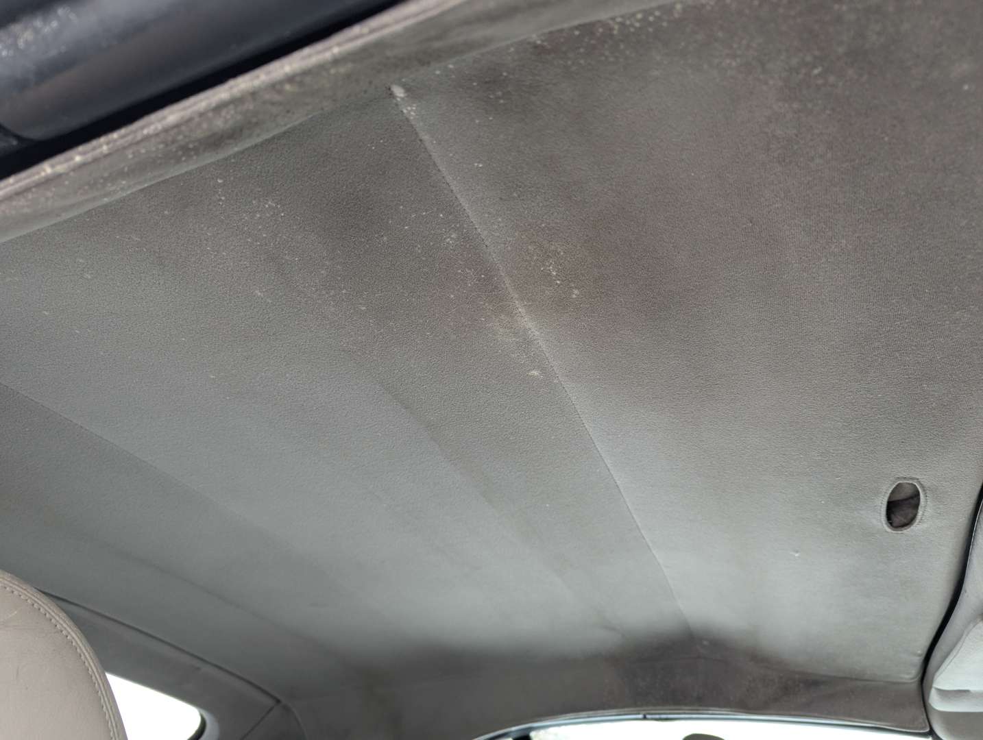 <p>1999 JAGUAR XK8 4.0 CONVERTIBLE AUTO</p>