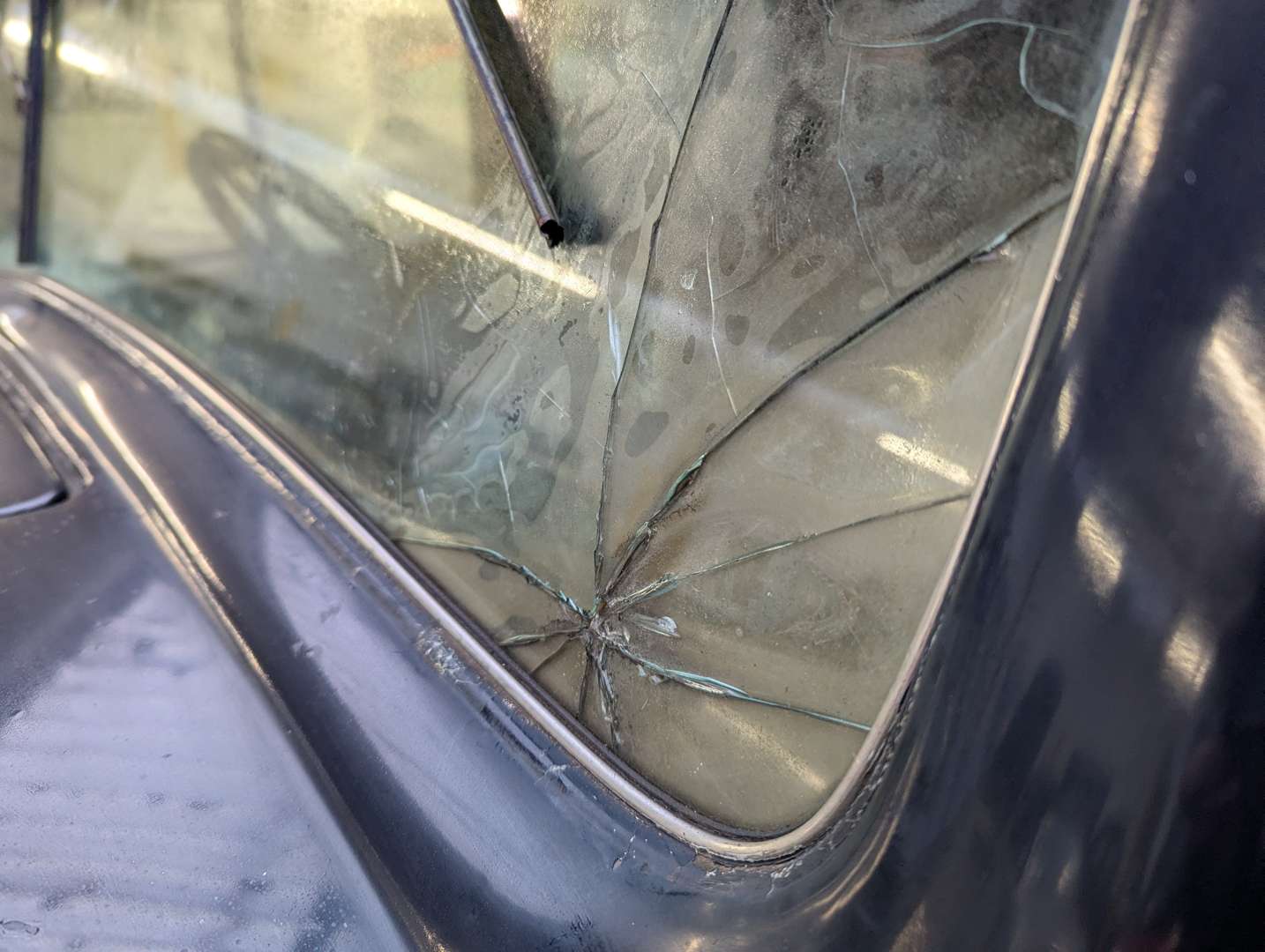 <p>1934 BUICK SERIES 50 SALOON</p>