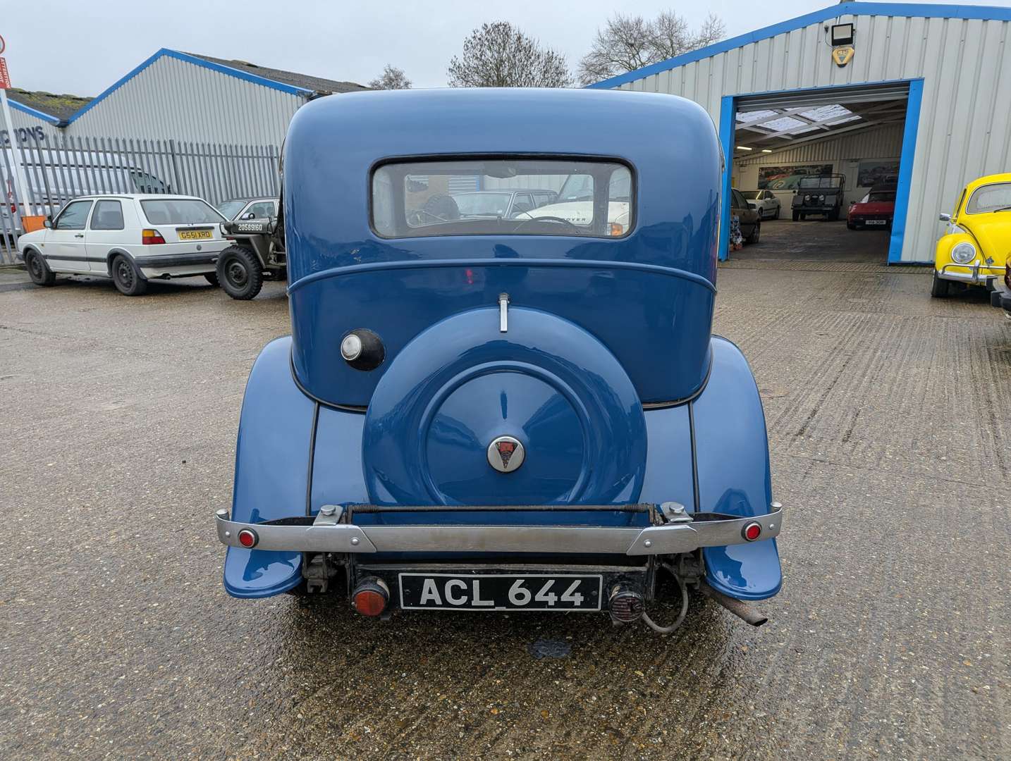 <p>1938 ROVER 10 SALOON</p>