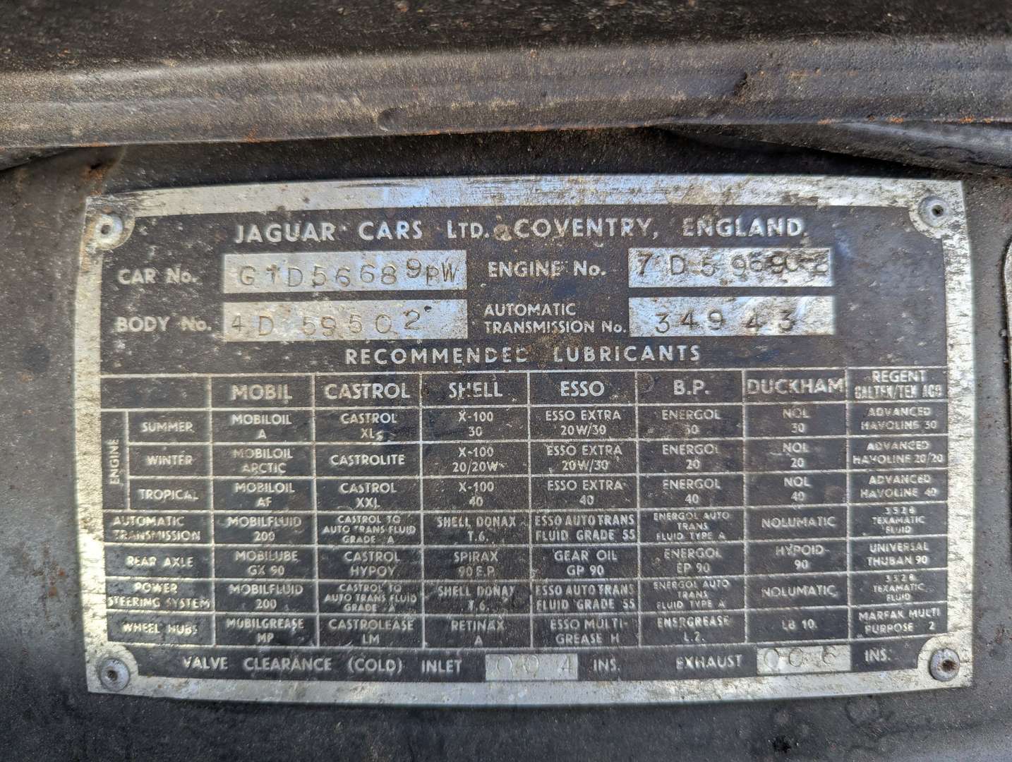 <p>1969 JAGUAR 420G MKX</p>