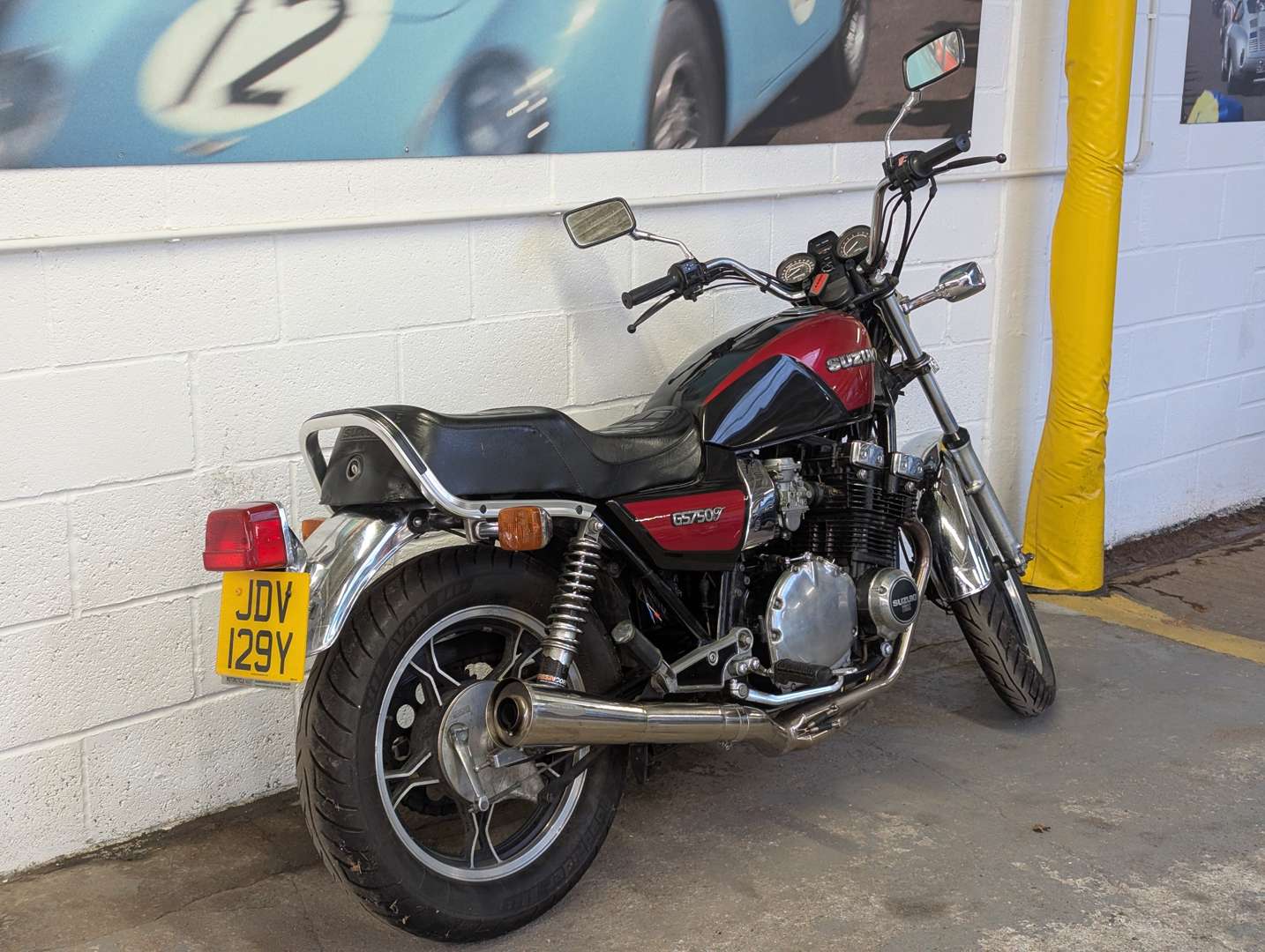 <p>1983 SUZUKI GS750 LT</p>