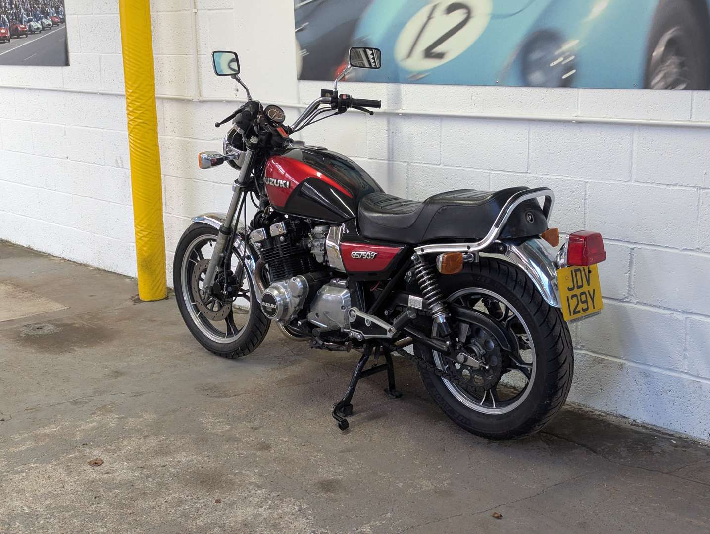<p>1983 SUZUKI GS750 LT</p>