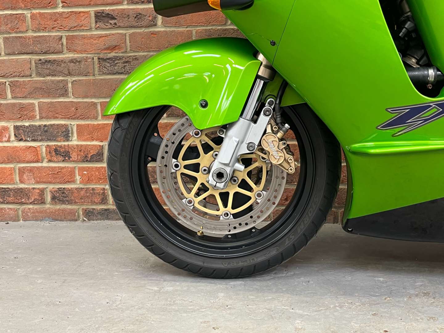 <p>2001 KAWASAKI ZX1200-A1</p>