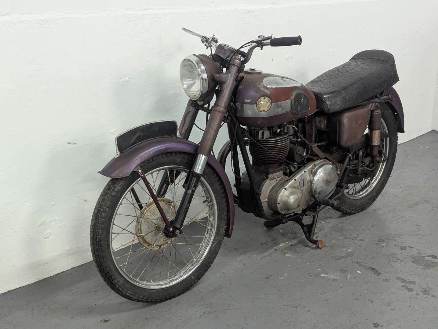 <p>1954 ARIEL RED HUNTER</p>