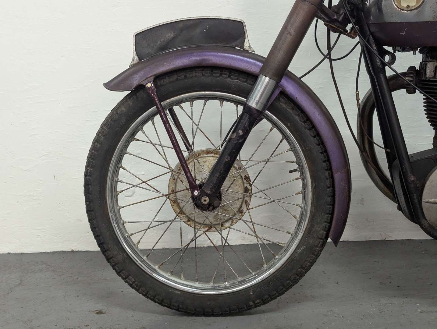 <p>1954 ARIEL RED HUNTER</p>