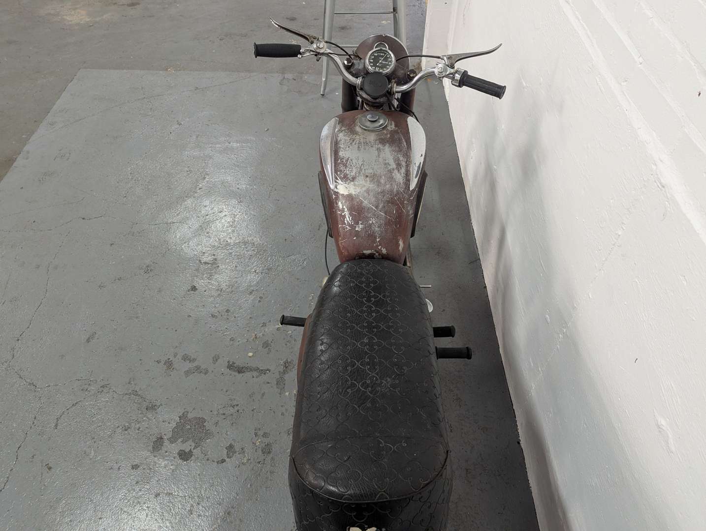 <p>1954 ARIEL RED HUNTER</p>