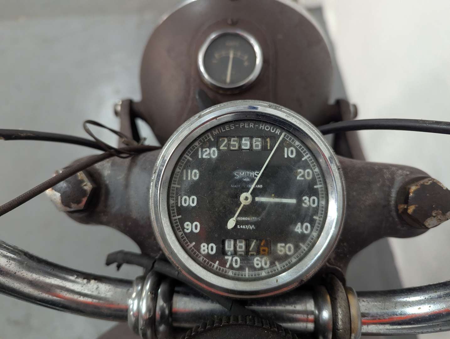 <p>1954 ARIEL RED HUNTER</p>