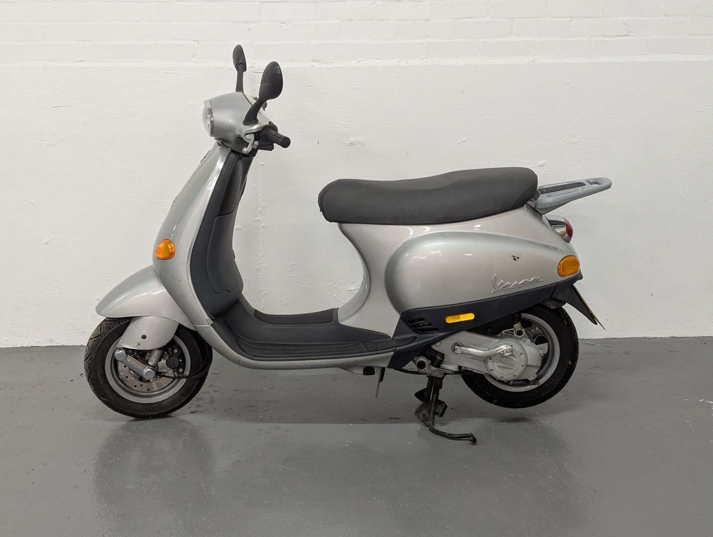 <p>2004 PIAGGIO VESPA ET4</p>