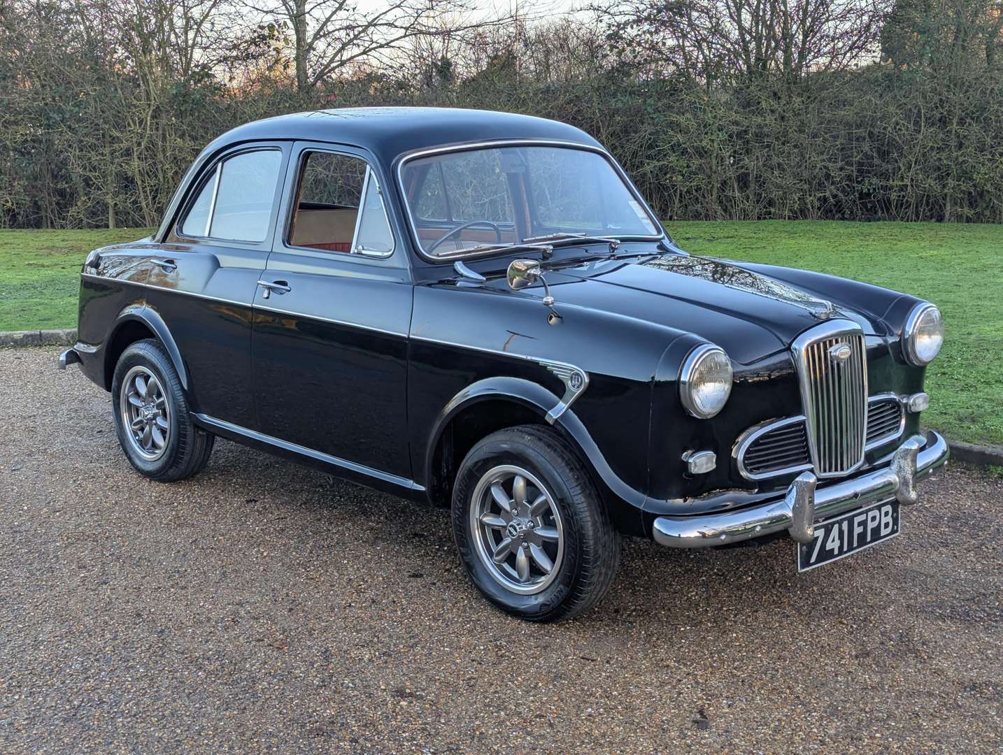 <p>1958 WOLSELEY 1500</p>