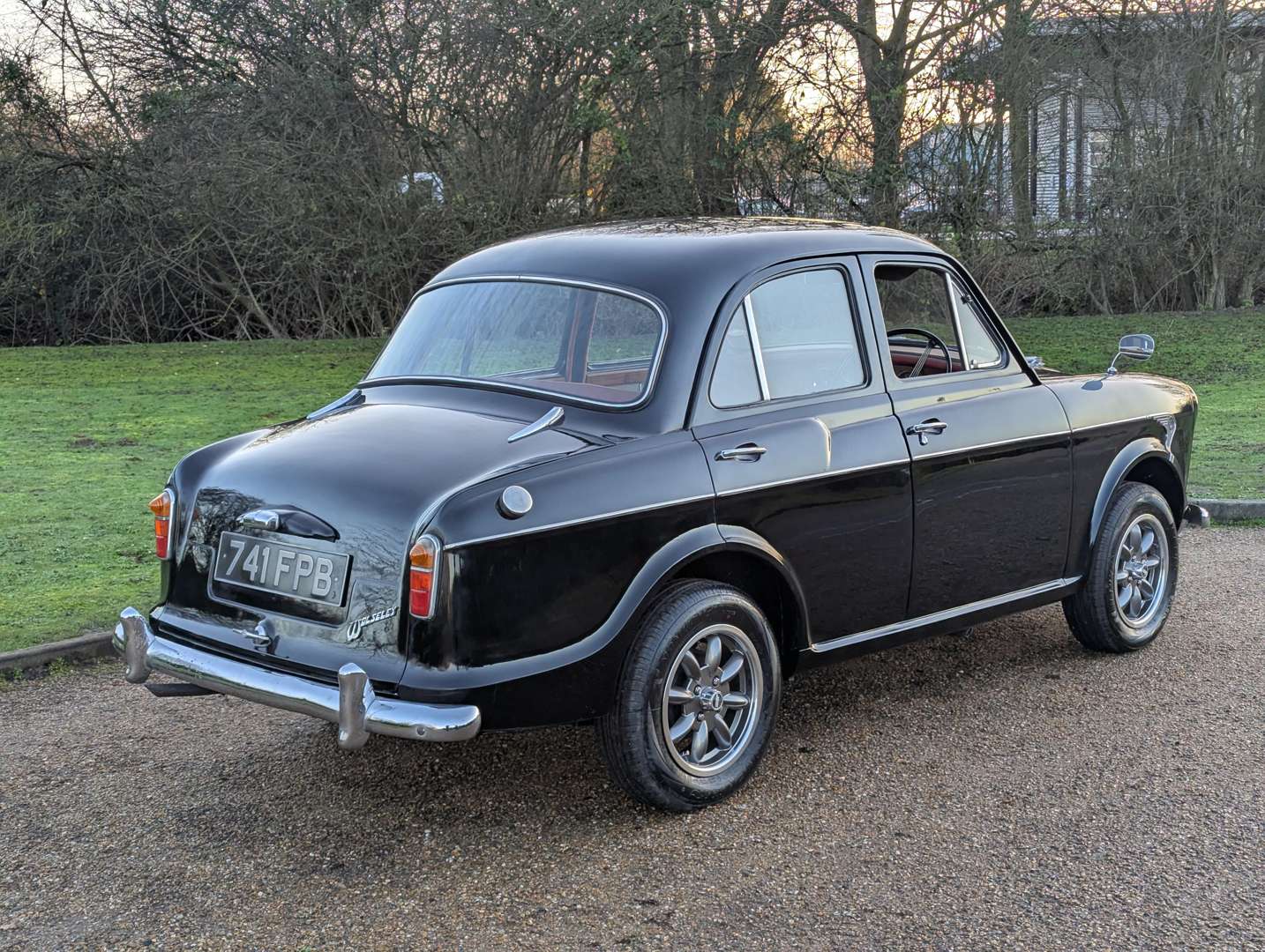<p>1958 WOLSELEY 1500</p>