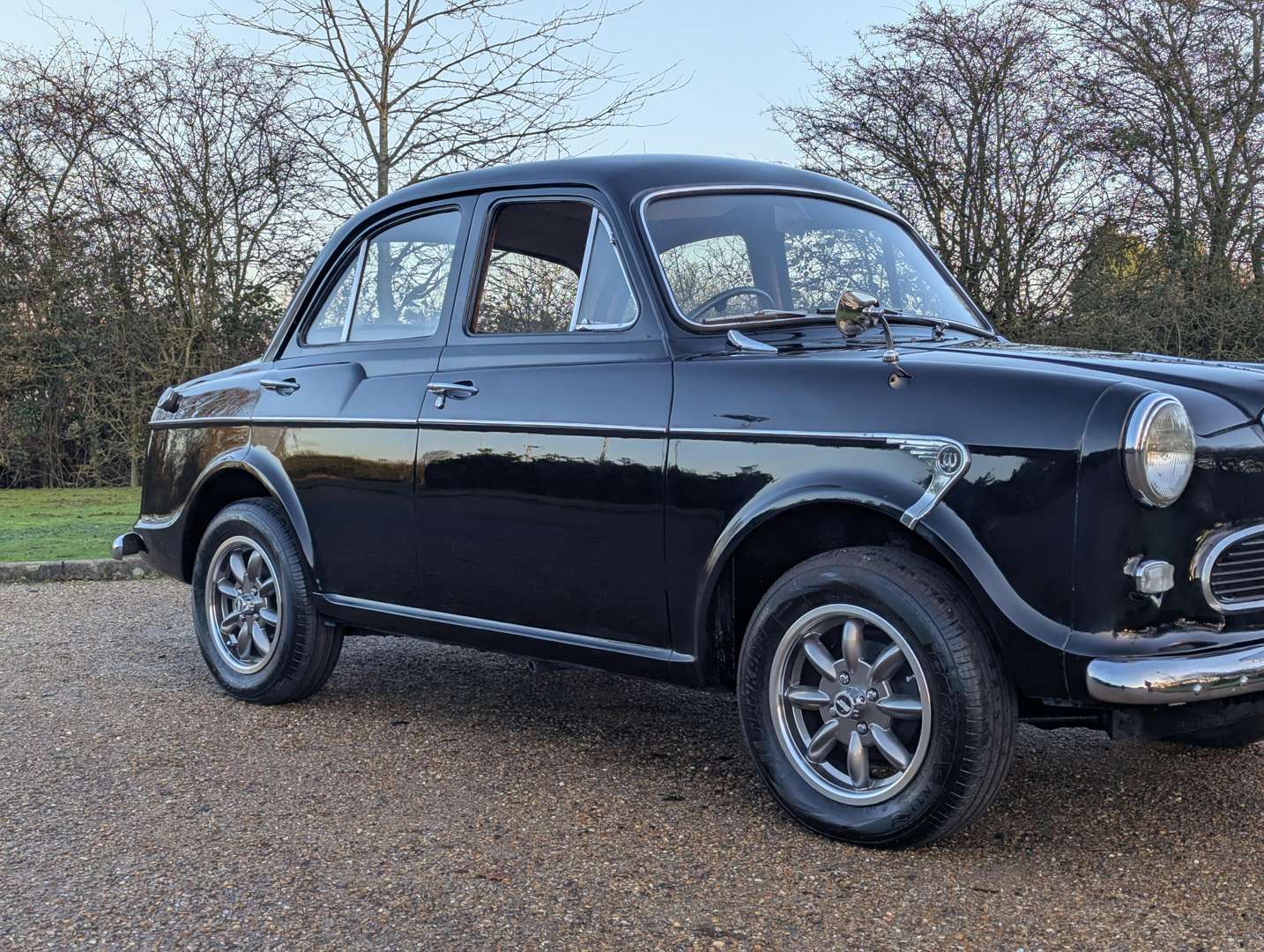 <p>1958 WOLSELEY 1500</p>