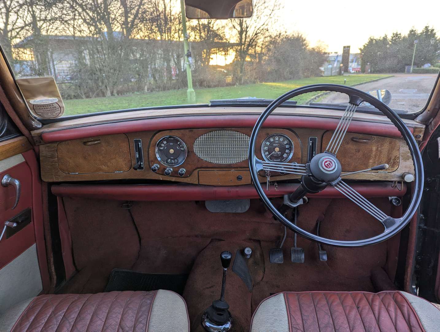 <p>1958 WOLSELEY 1500</p>