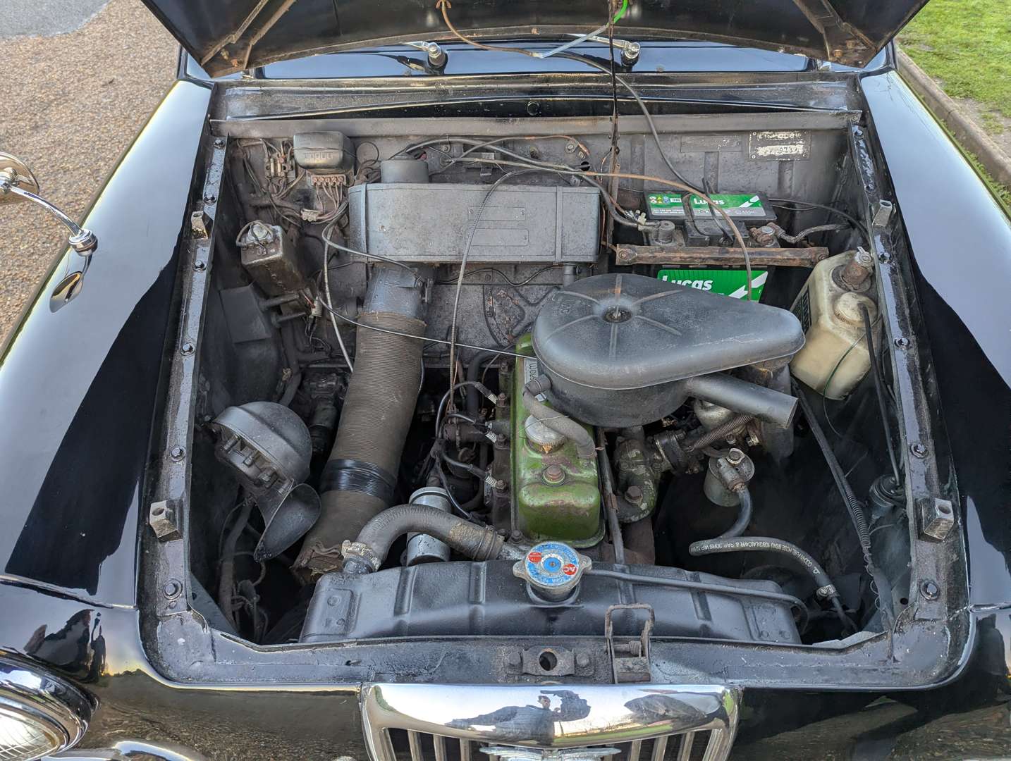 <p>1958 WOLSELEY 1500</p>