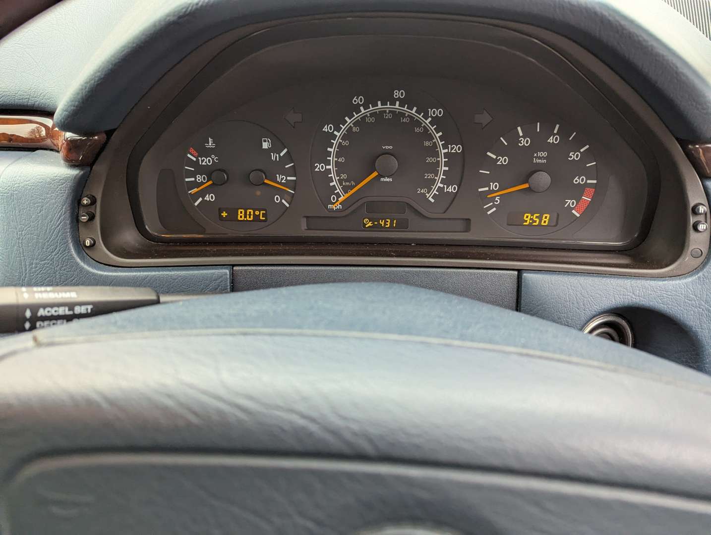 <p>1997 MERCEDES E200 W210 AUTO</p>