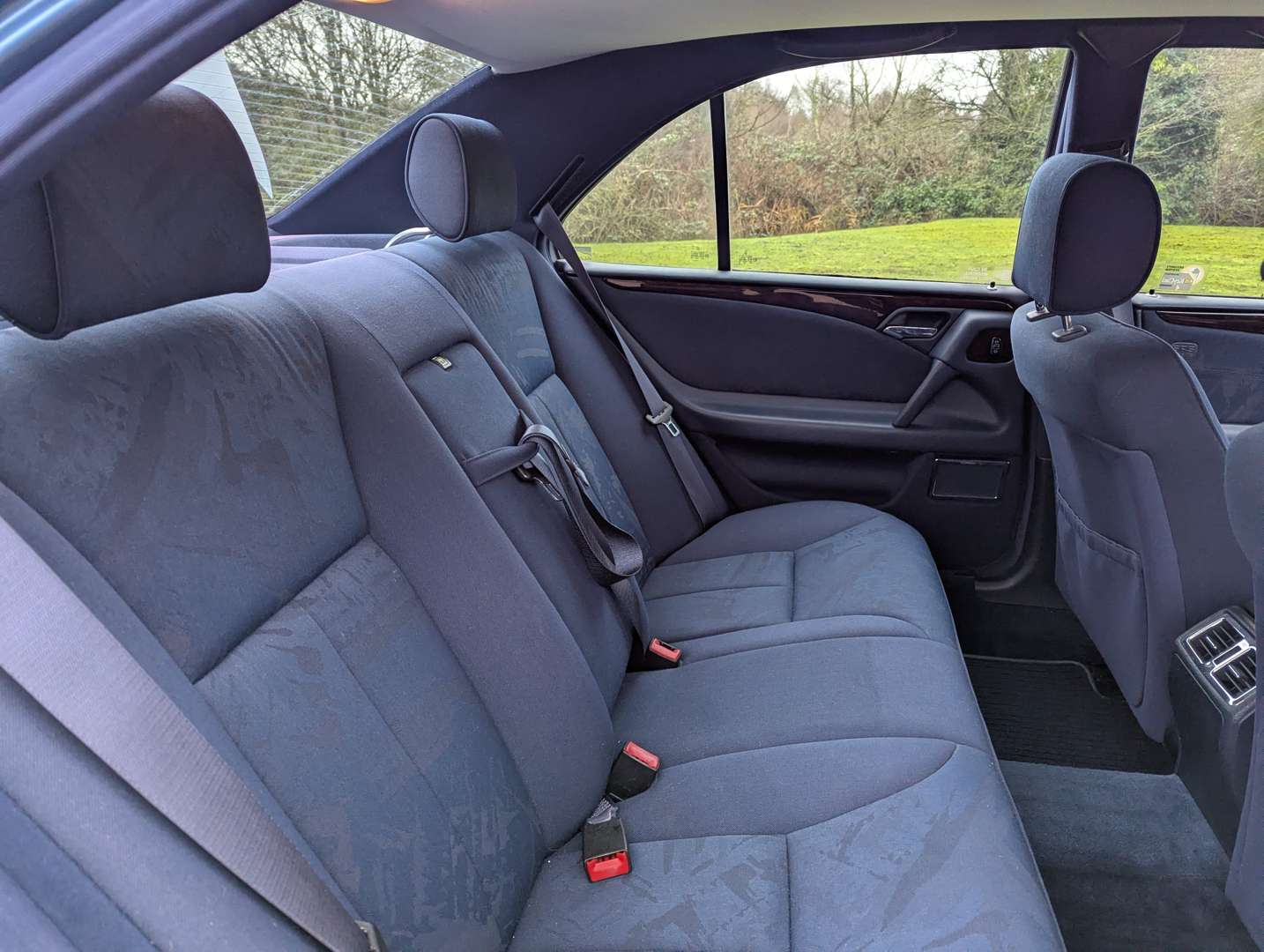 <p>1997 MERCEDES E200 W210 AUTO</p>