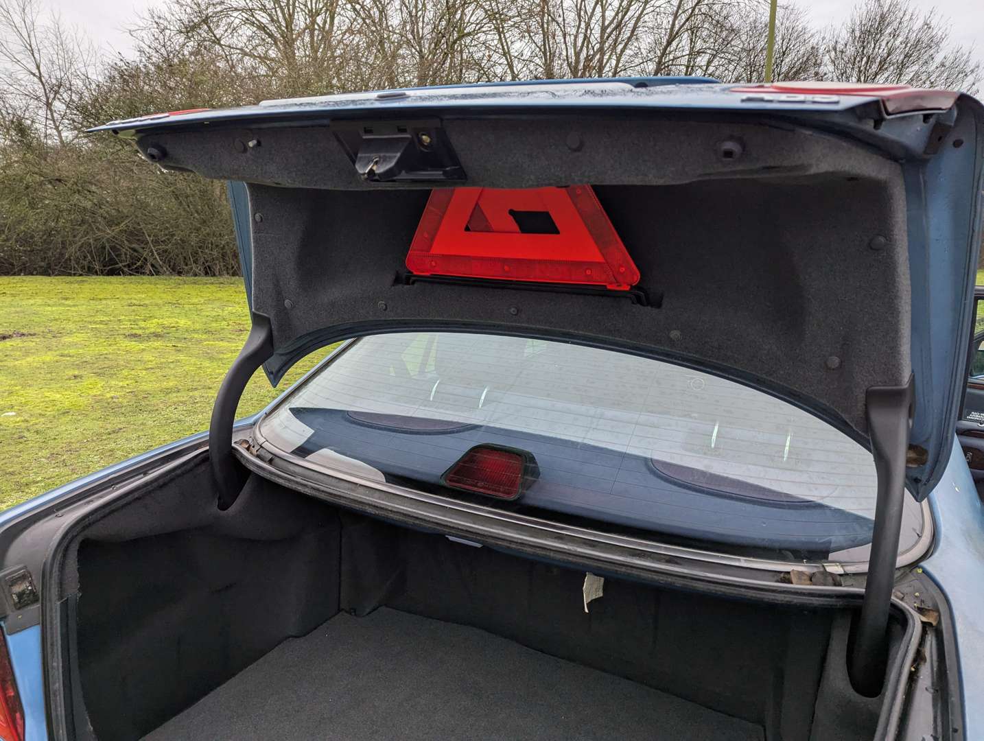 <p>1997 MERCEDES E200 W210 AUTO</p>