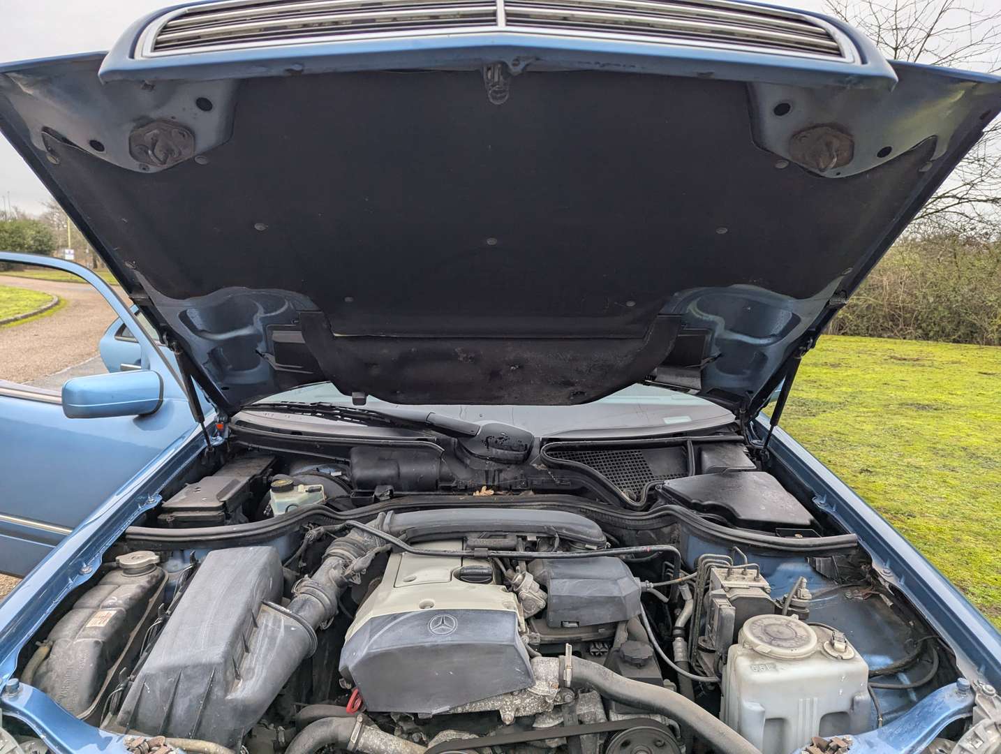 <p>1997 MERCEDES E200 W210 AUTO</p>