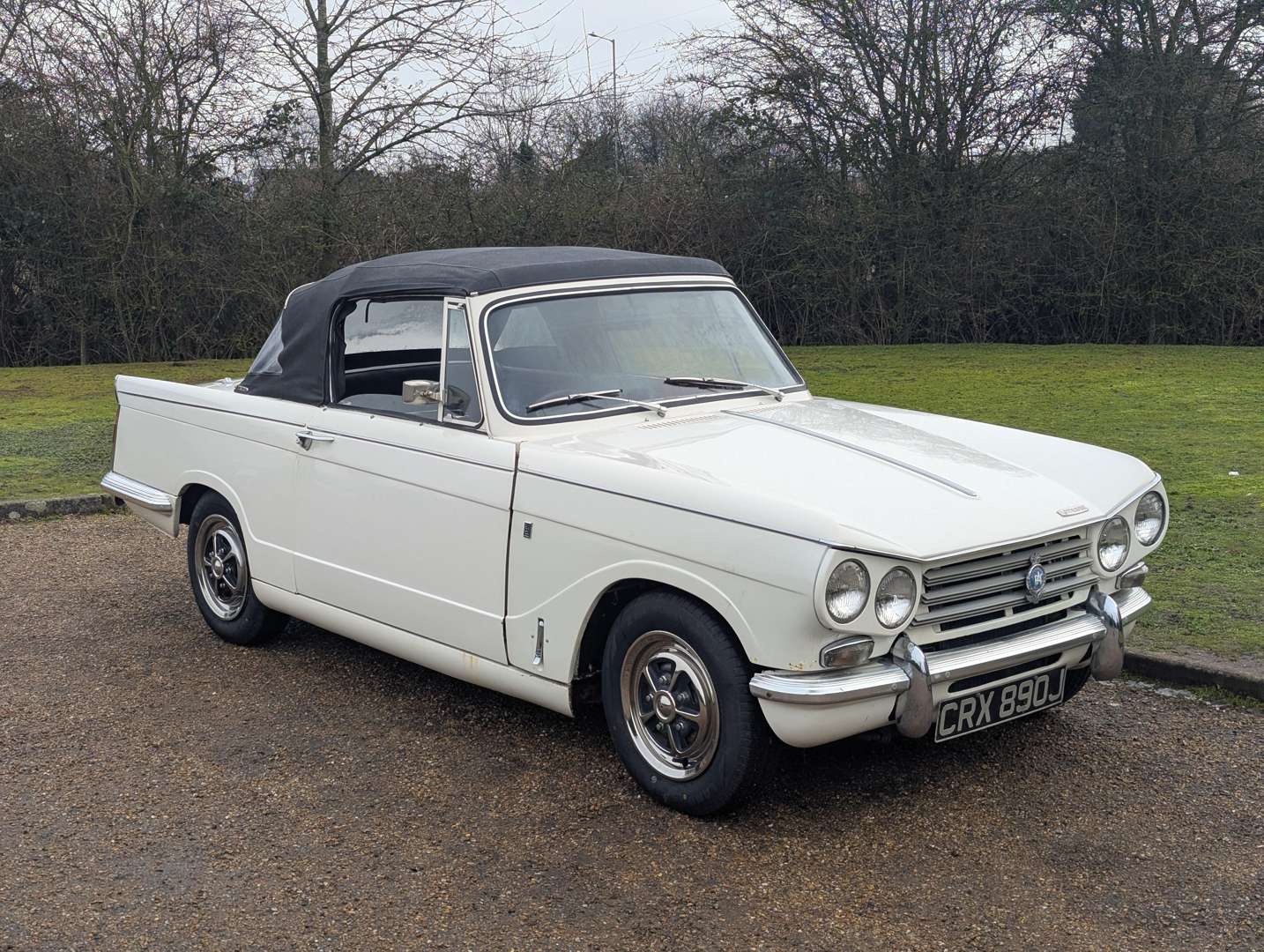 <p>1971 TRIUMPH VITESSE CONVERTIBLE</p>