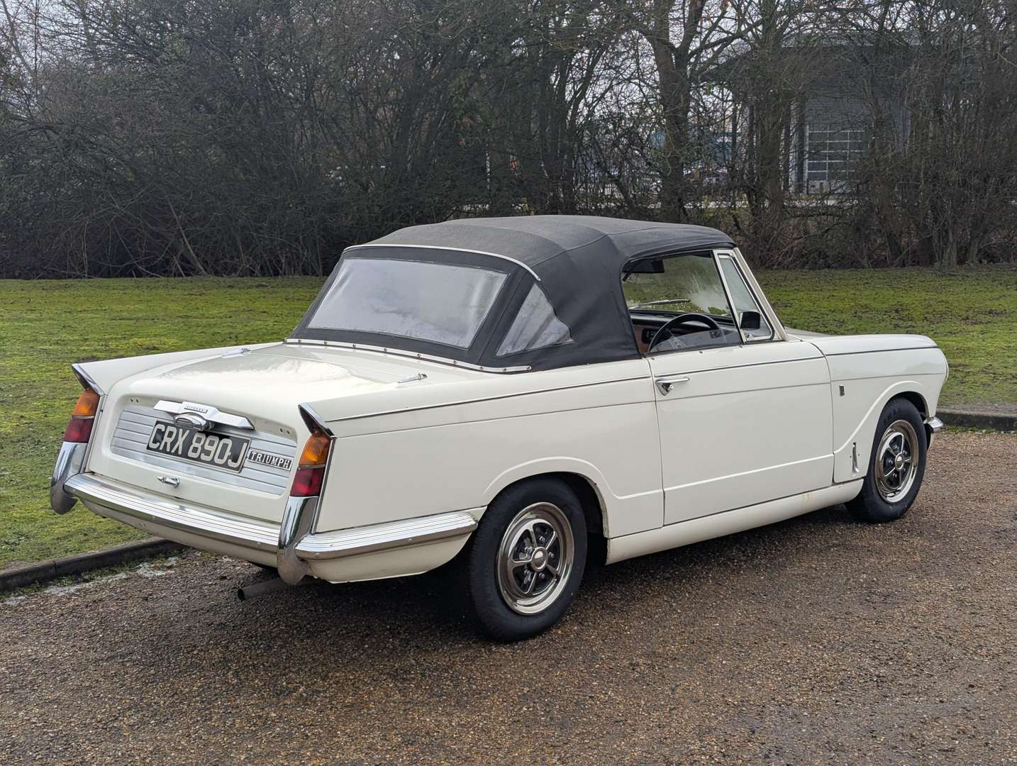 <p>1971 TRIUMPH VITESSE CONVERTIBLE</p>