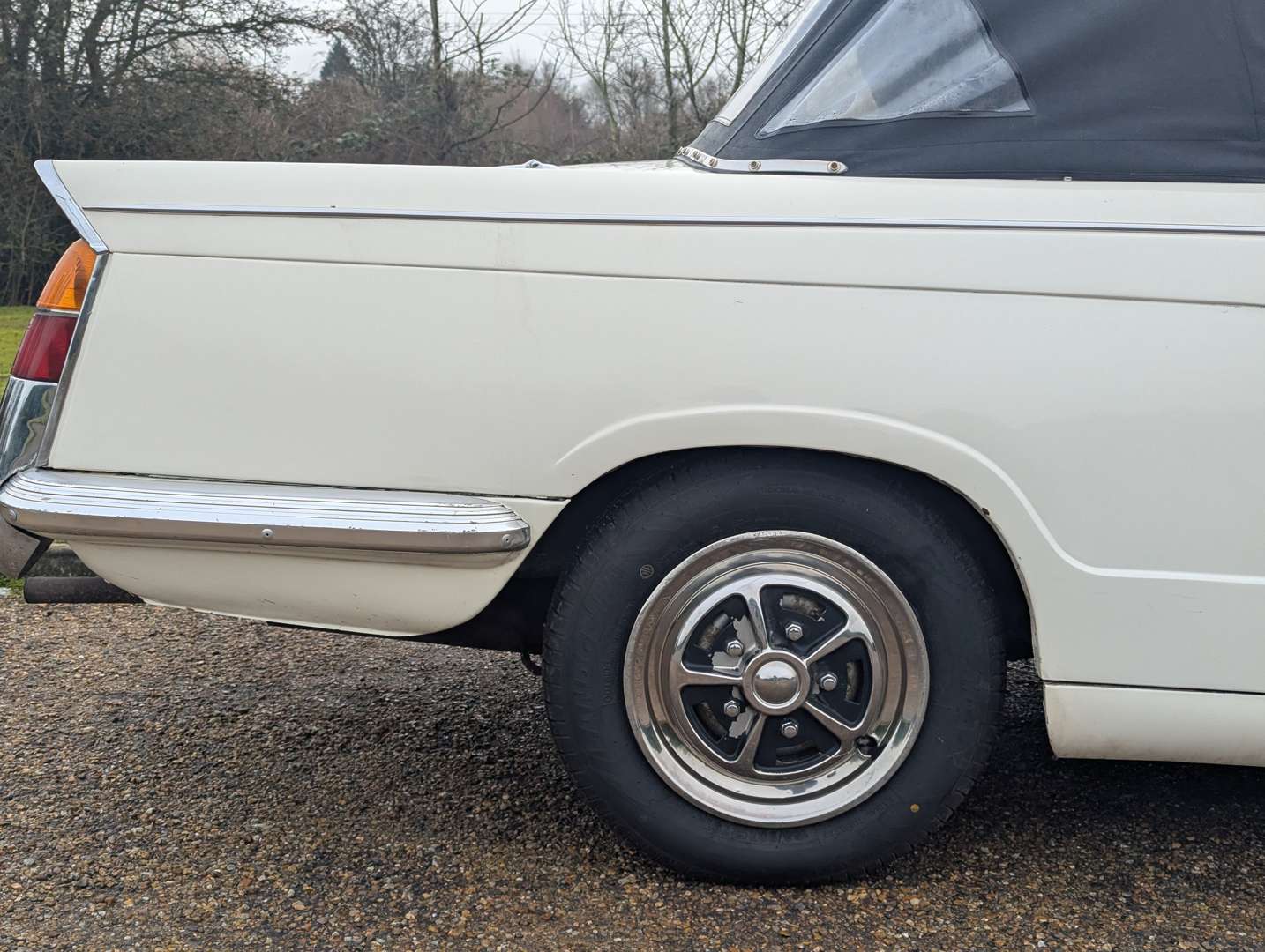 <p>1971 TRIUMPH VITESSE CONVERTIBLE</p>