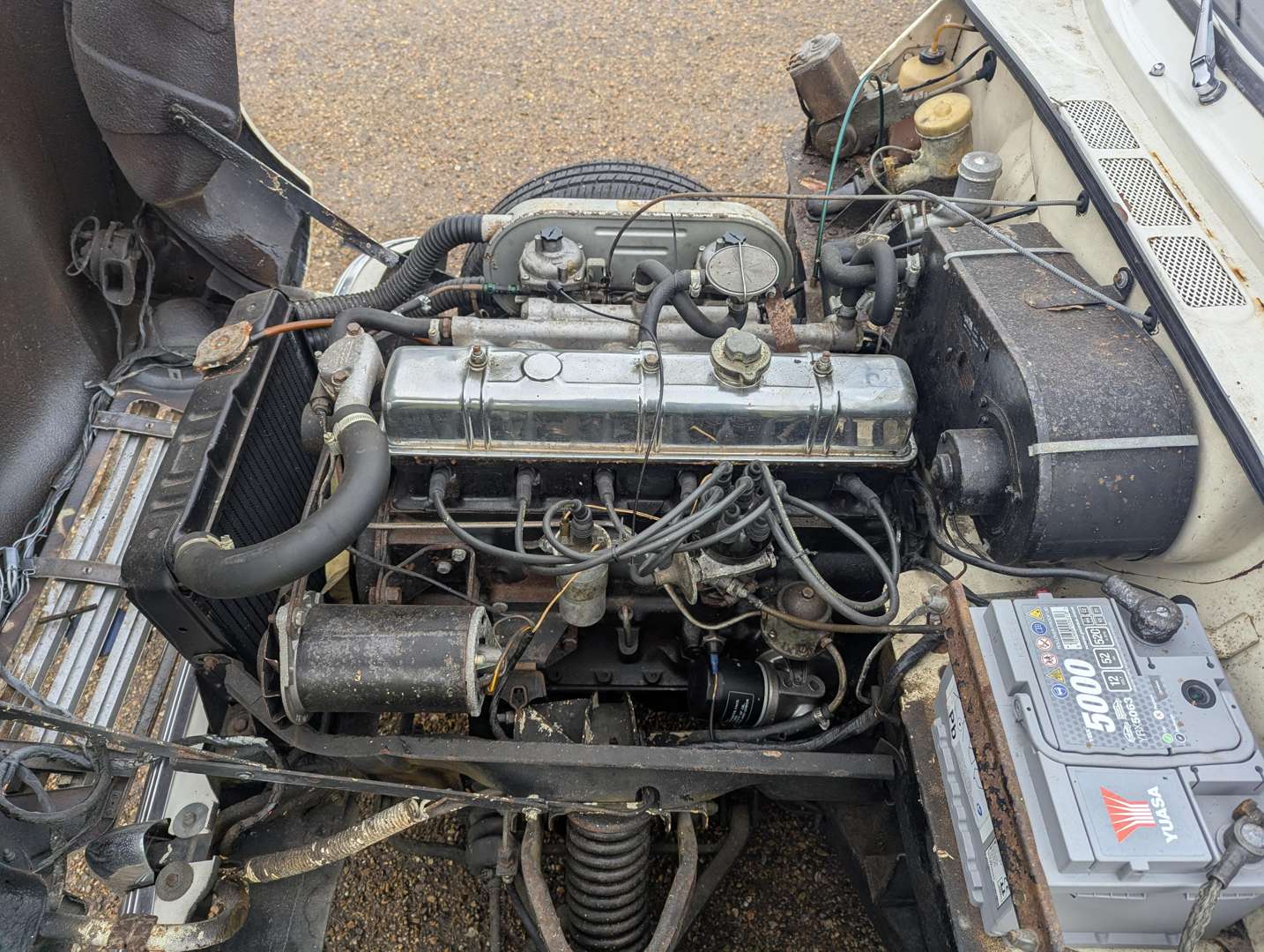 <p>1971 TRIUMPH VITESSE CONVERTIBLE</p>