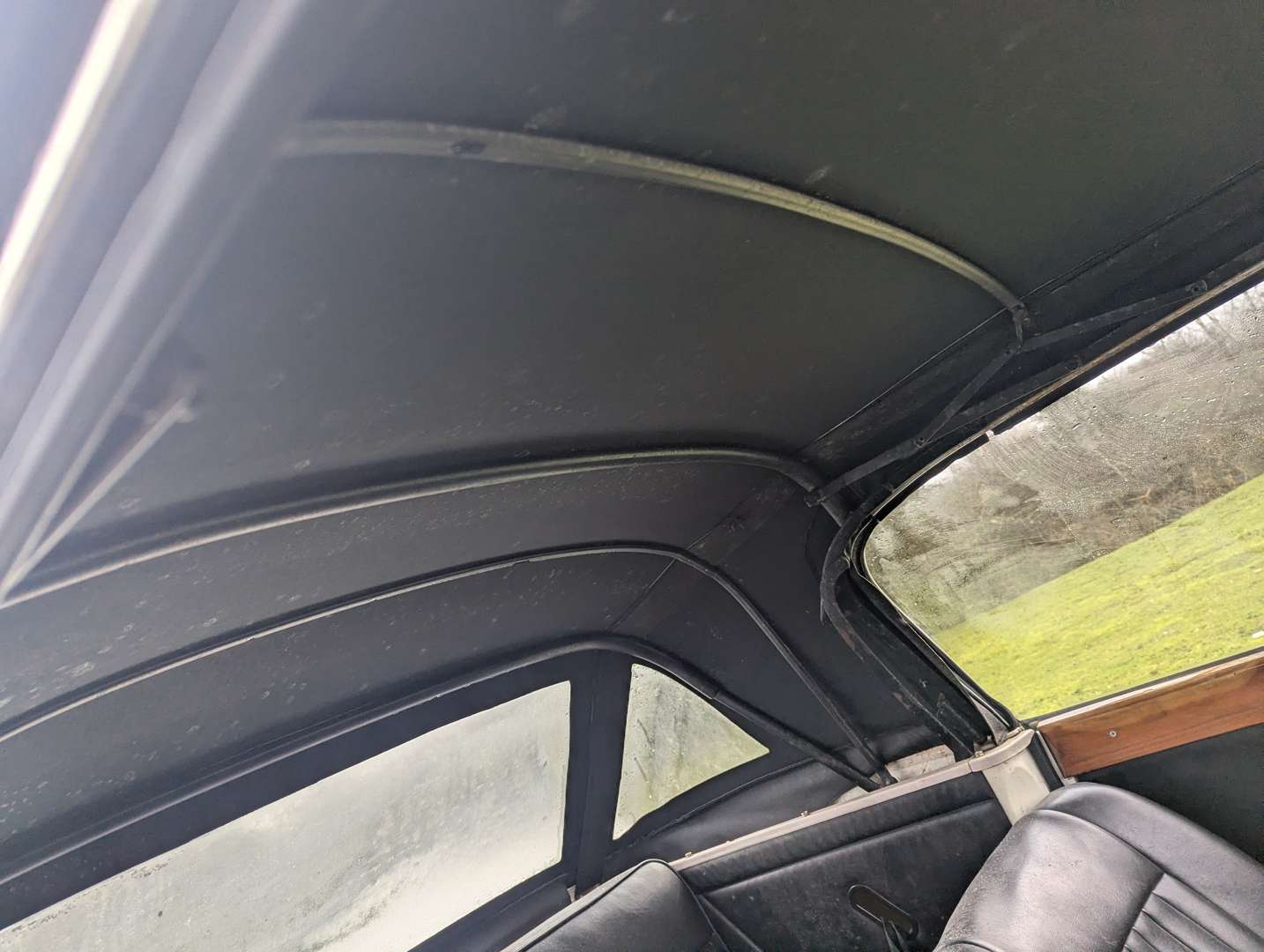 <p>1971 TRIUMPH VITESSE CONVERTIBLE</p>