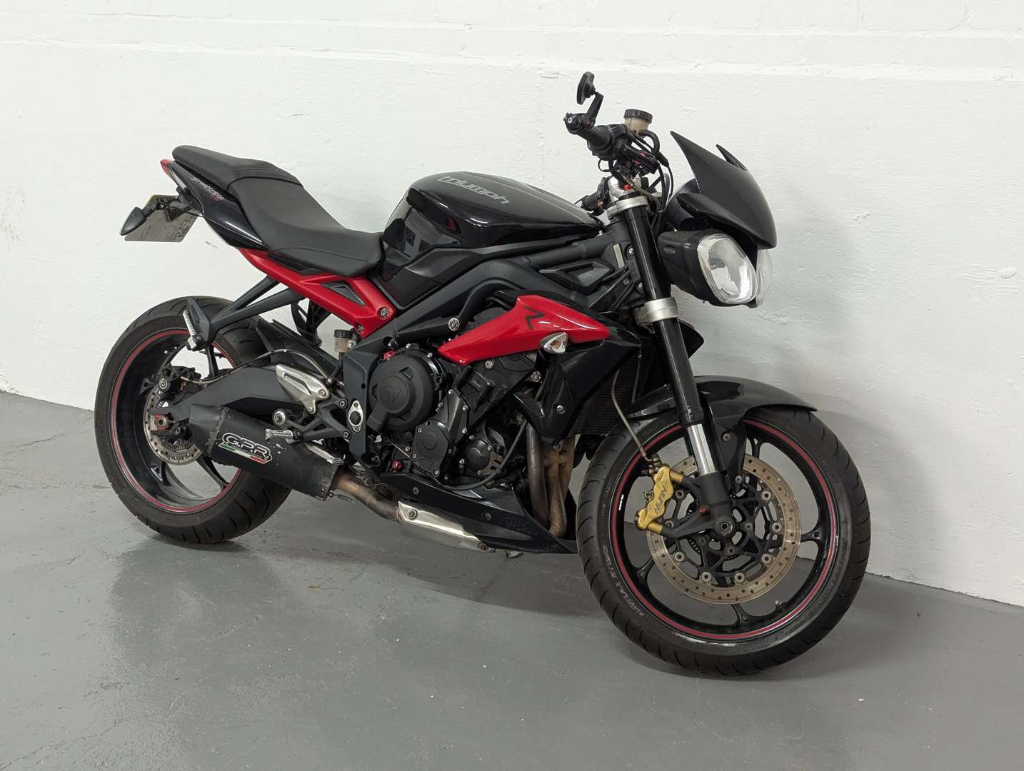 <p>2013 TRIUMPH STREET TRIPLE R ABS 675CC</p>