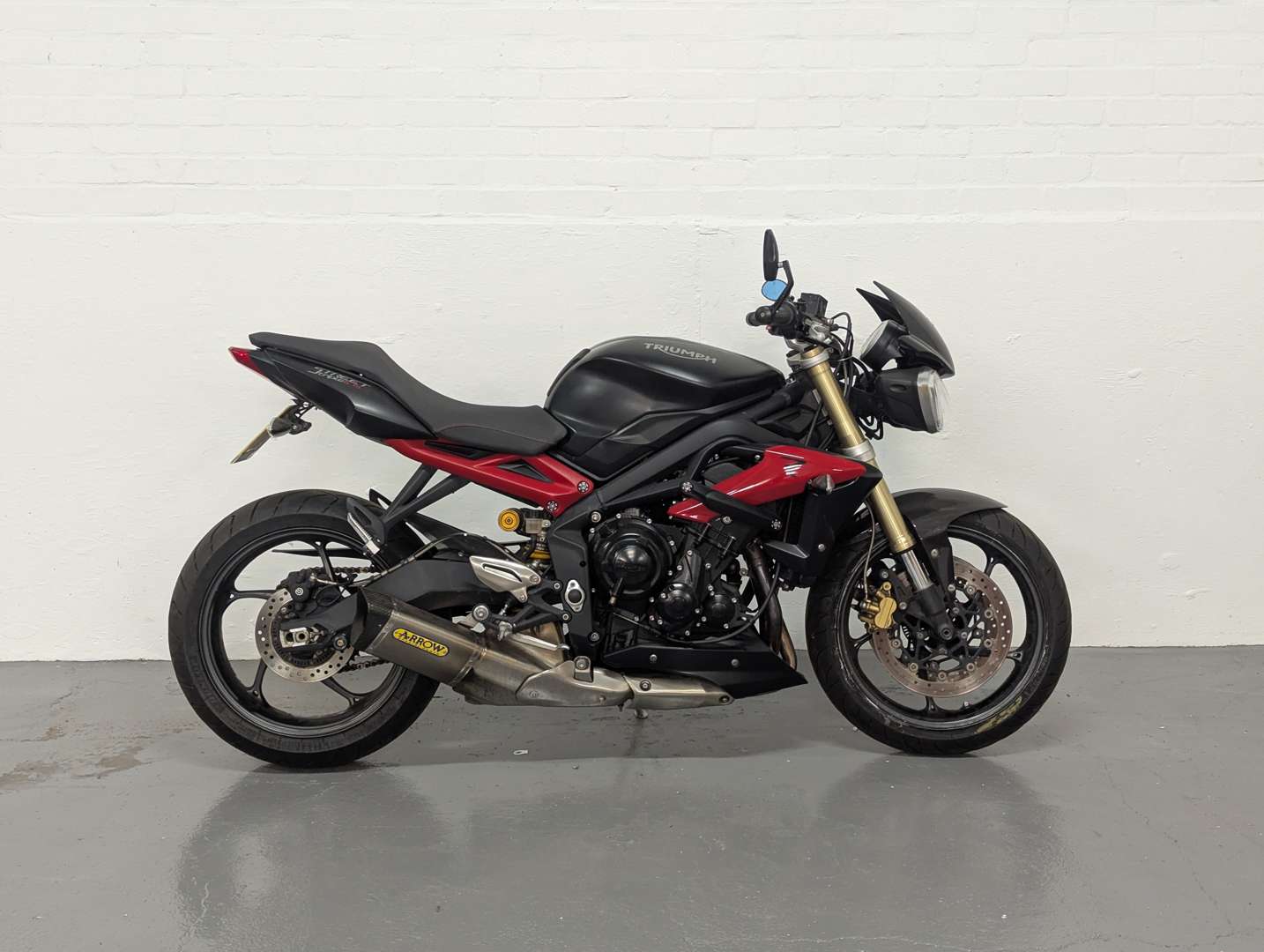 <p>2013 TRIUMPH STREET TRIPLE ABS 675CC&nbsp;</p>