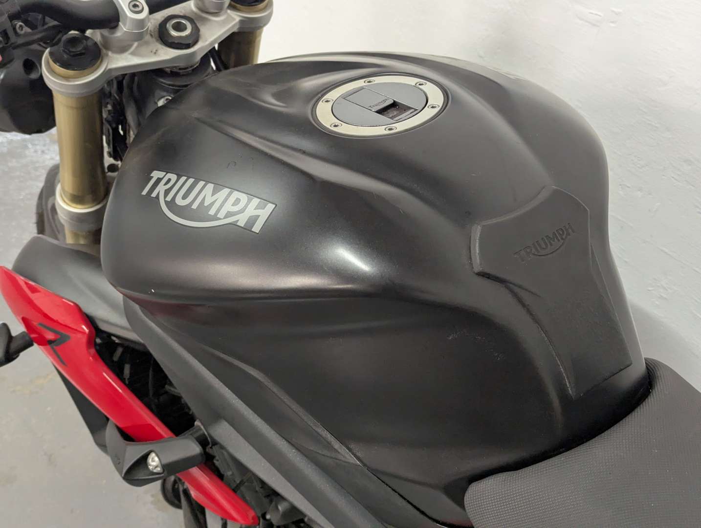 <p>2013 TRIUMPH STREET TRIPLE ABS 675CC&nbsp;</p>