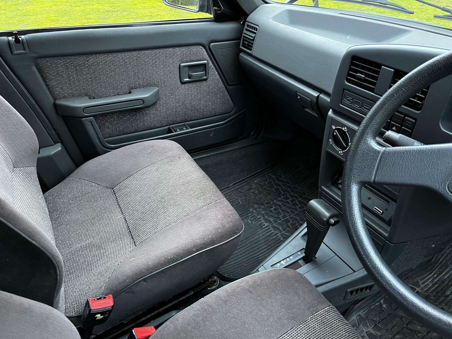 <p>1993 PEUGEOT 309 GL AUTO</p>